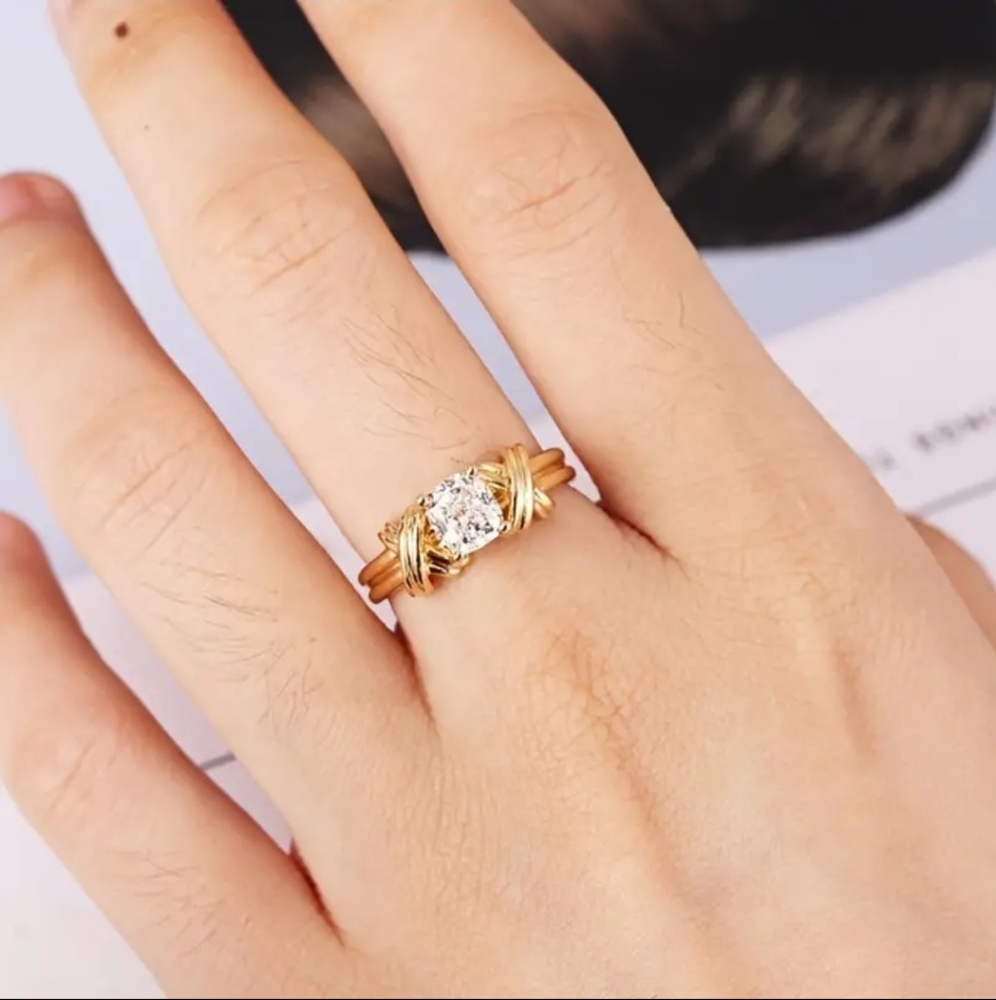 14k Gold Plated Intertwined Ring with CZ Center Stone. - Picture 3 of 8
